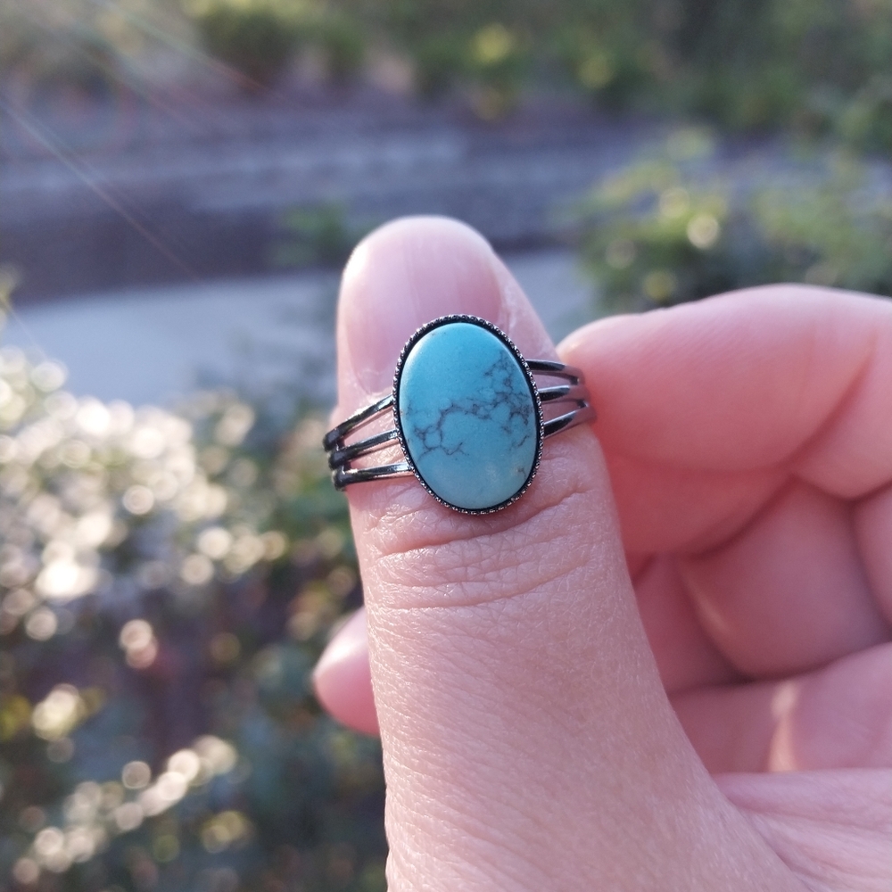 Adjustable Turquoise Ring - Picture 4 of 6